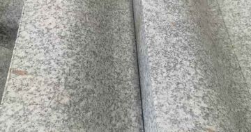 漳州芙蓉白S型拉丝面路沿石