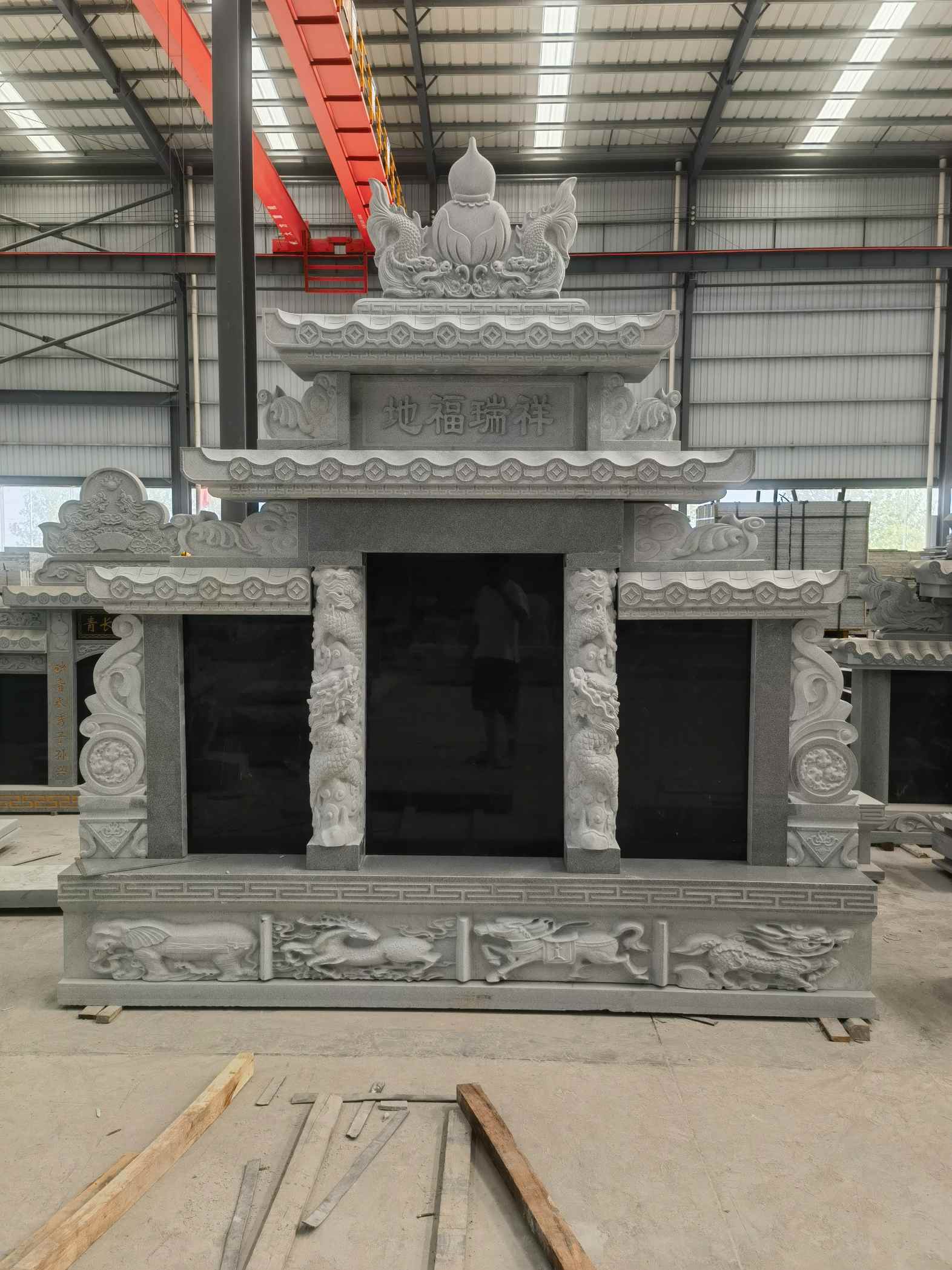 漳州 芝麻灰高档墓碑、土墓，一套也支持定做