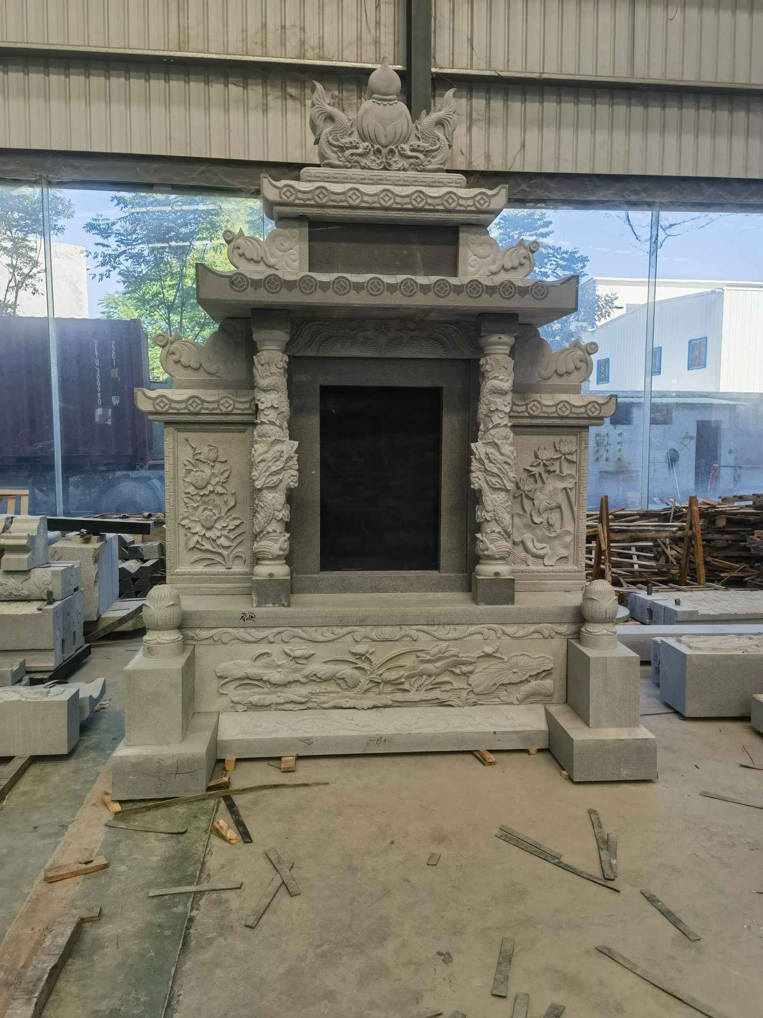 漳州 芝麻灰高档墓碑、土墓，一套也支持定做