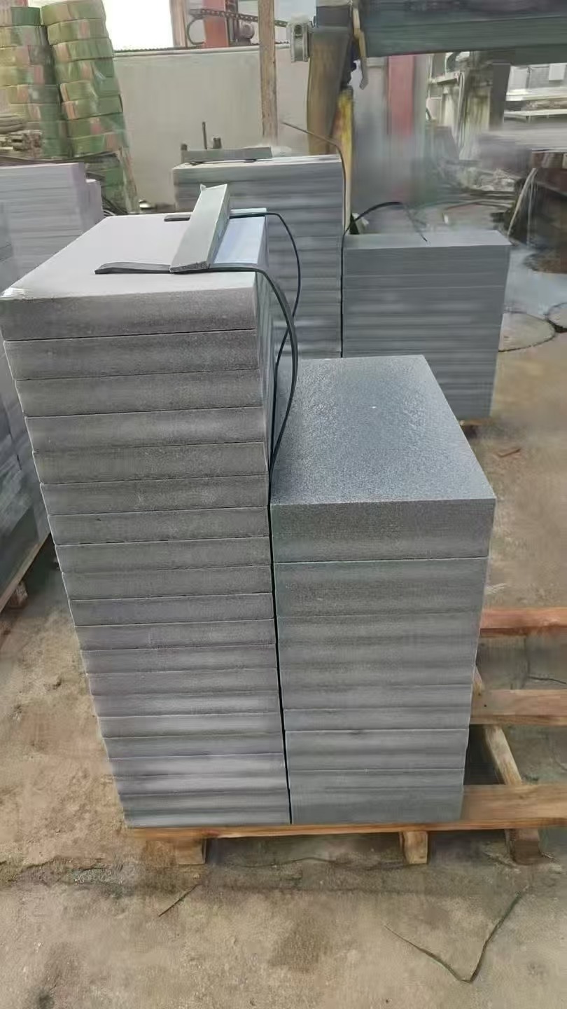 漳州 芝麻灰火烧面300*600*50地铺石材