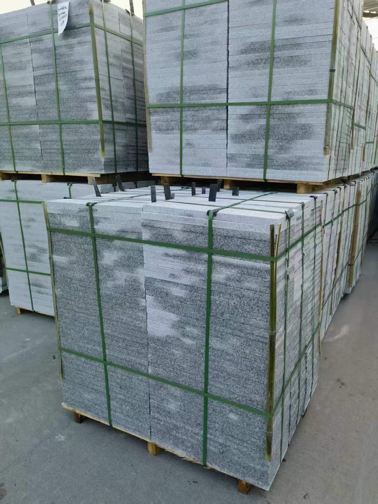 漳州 芝麻白地铺石材