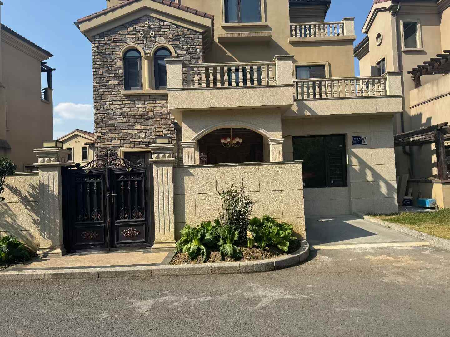 漳州黄金麻别墅外墙安装效果