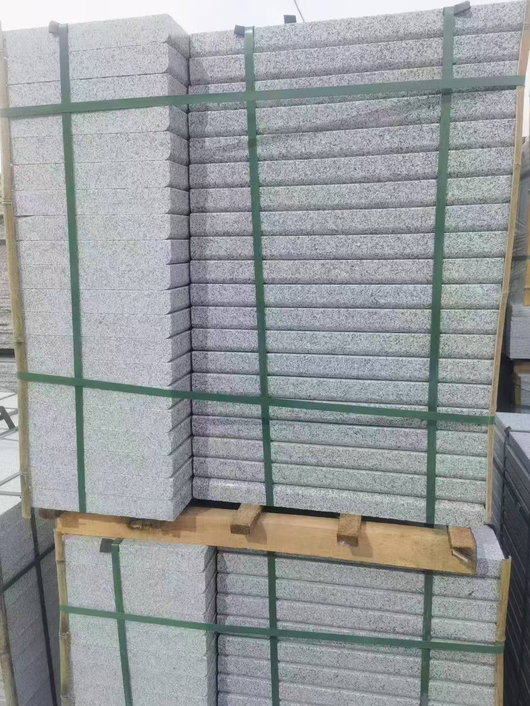 漳州 5公分芝麻白，倒斜角，室外楼梯踏步