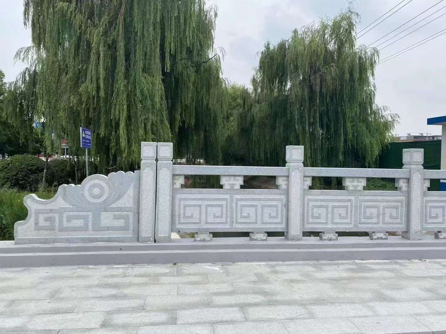 漳州 芝麻灰桥栏杆、河道栏杆安装效果