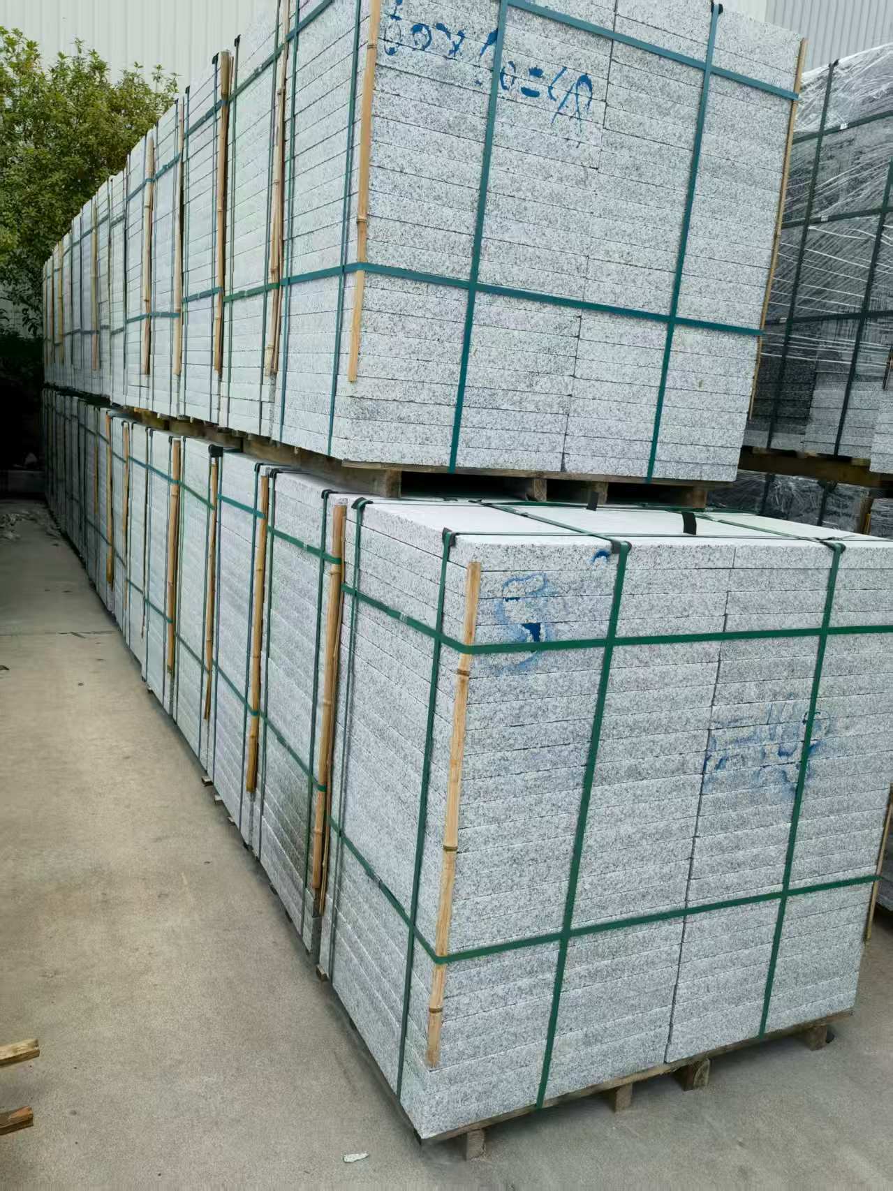 漳州 大花芙蓉白火烧成品，市政园林广场地铺石