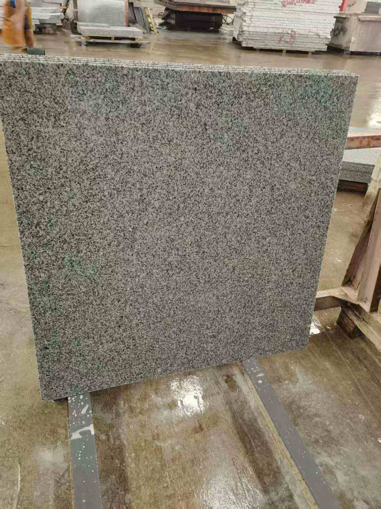 漳州 芝麻白光面900*900，高地铁标准